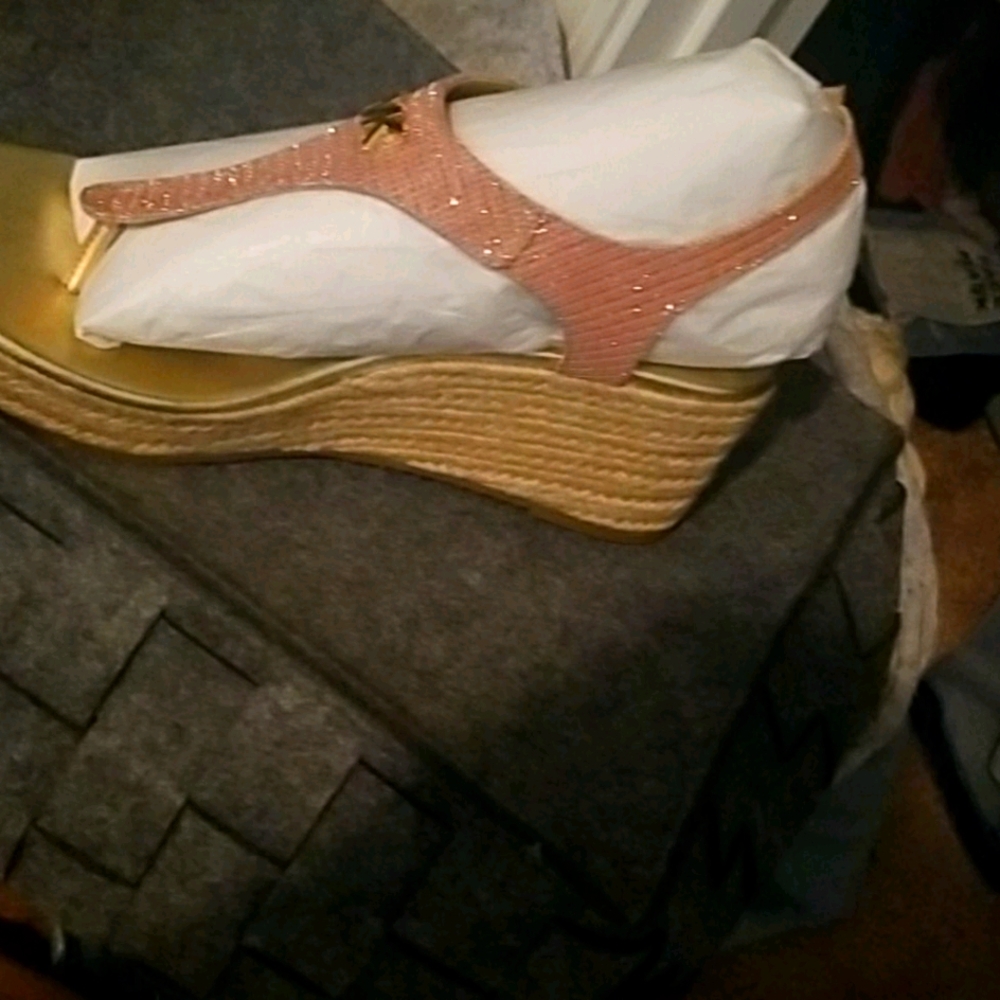 Michael kors wedge sandal